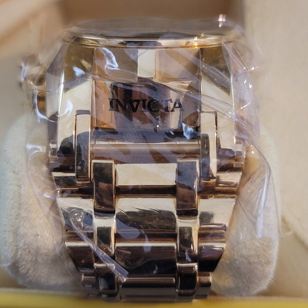 Invicta Reserve Bolt Zeus Magnum 52mm, Gold - Picture 3 of 4